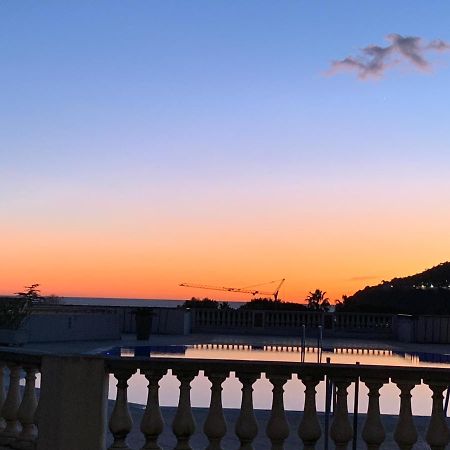 Appartement Agreable En Bord De Mer Villefranche-sur-Mer Exteriör bild