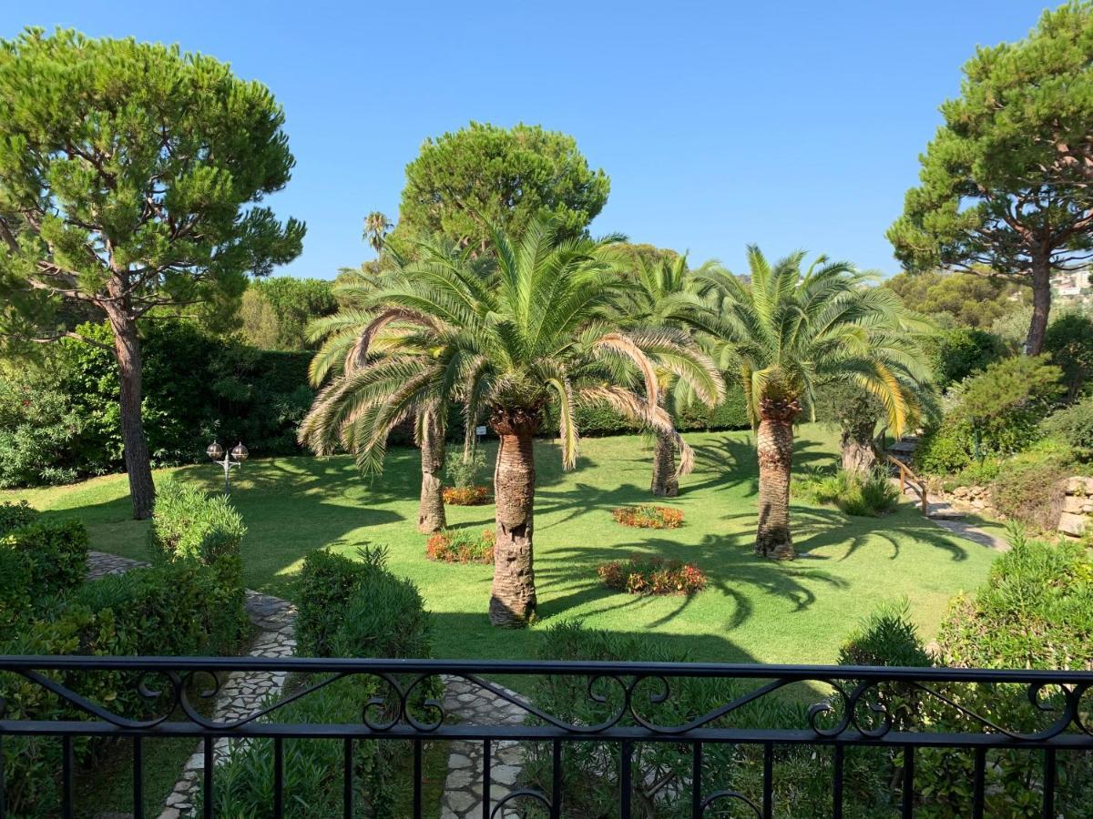 Appartement Agreable En Bord De Mer Villefranche-sur-Mer Exteriör bild