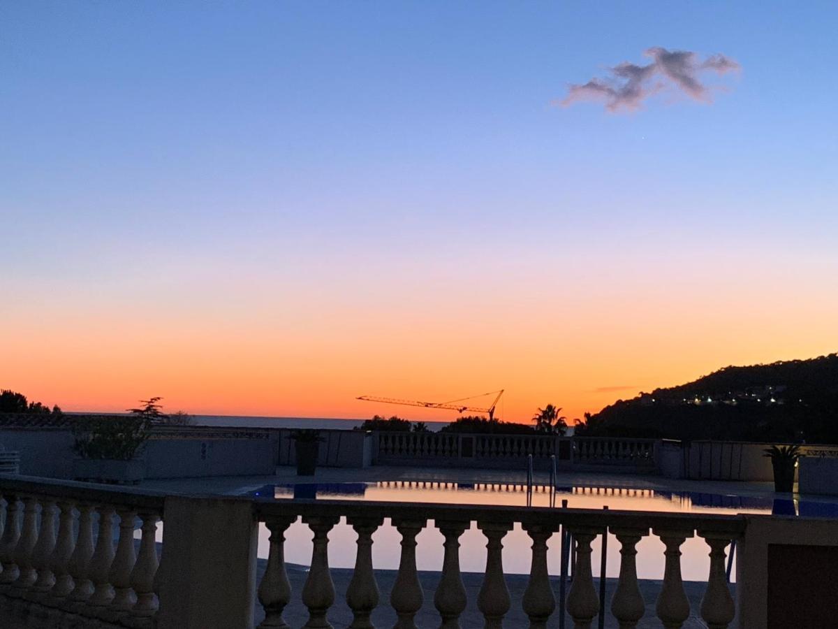 Appartement Agreable En Bord De Mer Villefranche-sur-Mer Exteriör bild